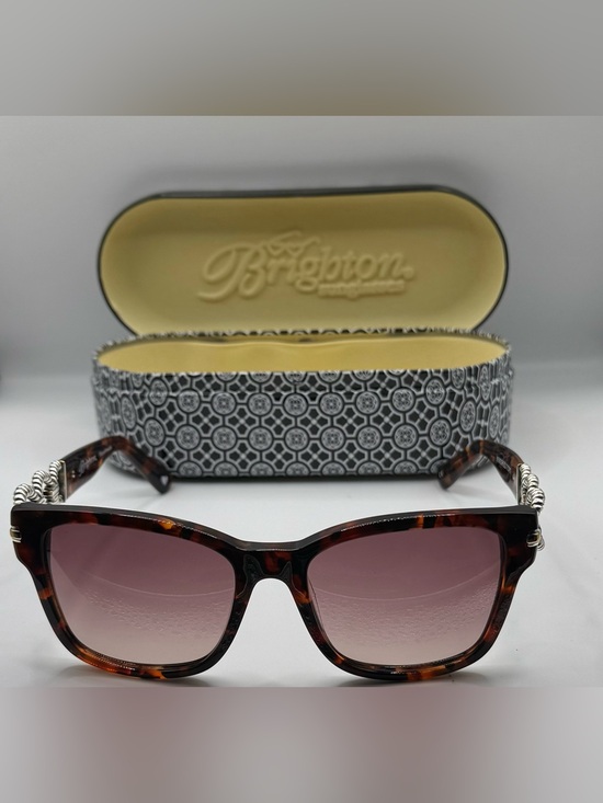 Brighton Accessories - Brighton Kindred Tort Tortoise Chain Link Sunglasses w/ Brighton Case
